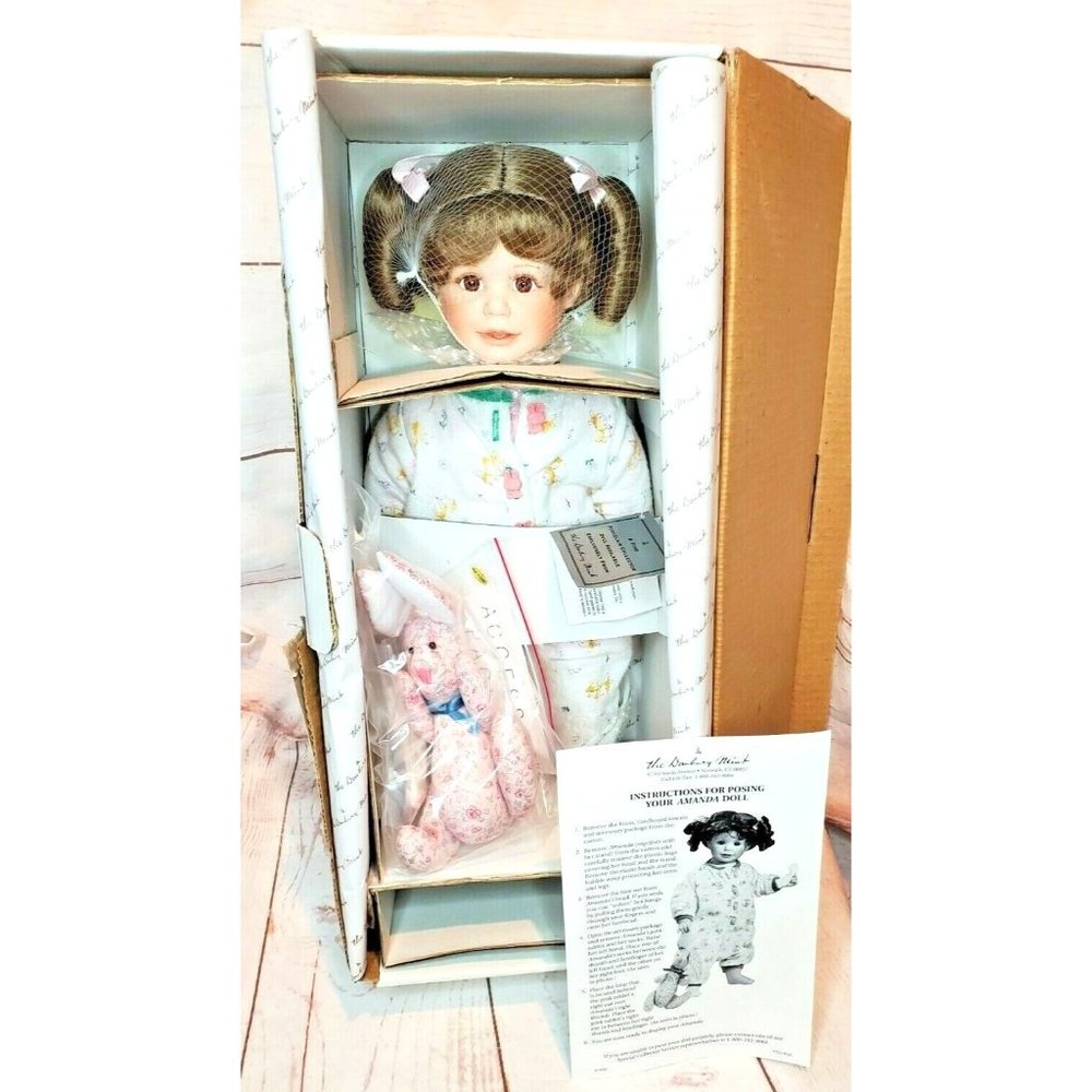 Vintage Amanda By Susan Wakeen The Danbury Mint Rare Collectible Doll Décor